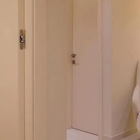 Apartment Levelup Split